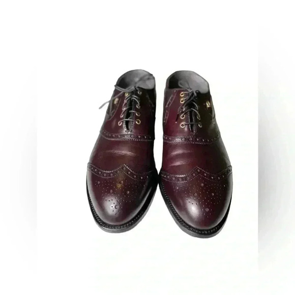EUC FootJoy Classics Burgundy Leather brogue shield tip golf shoes Men's 9 - Picture 2 of 9